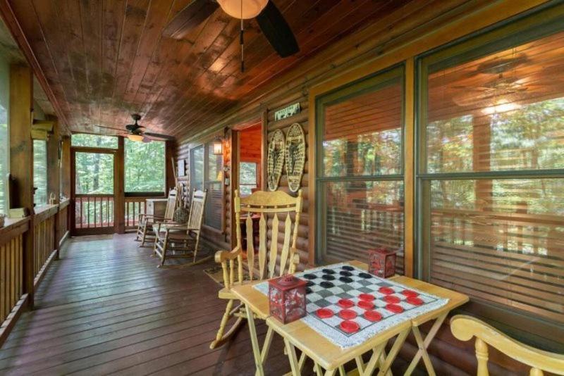 Вилла Mountain Spirit Cabin - Fireplace And Hot Tub Блу-Ридж Экстерьер фото
