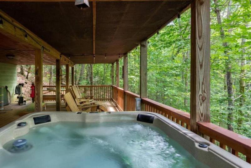 Вилла Mountain Spirit Cabin - Fireplace And Hot Tub Блу-Ридж Экстерьер фото