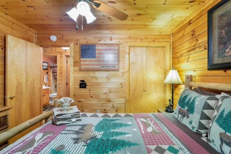 Вилла Mountain Spirit Cabin - Fireplace And Hot Tub Блу-Ридж Экстерьер фото