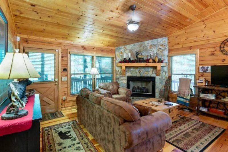 Вилла Mountain Spirit Cabin - Fireplace And Hot Tub Блу-Ридж Экстерьер фото